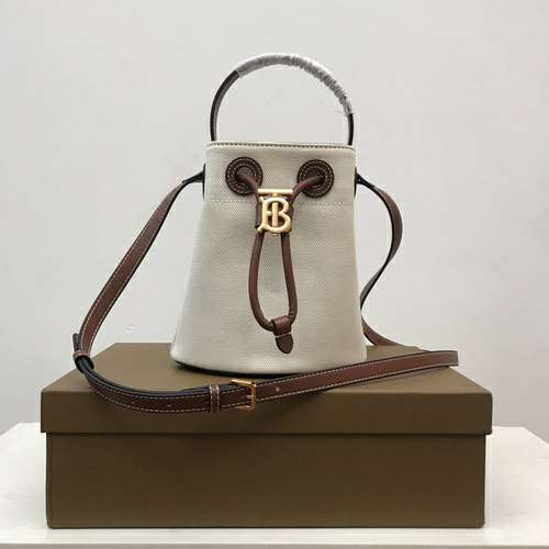 Picture of Burberry Lady Handbags _SKUfw142091154fw